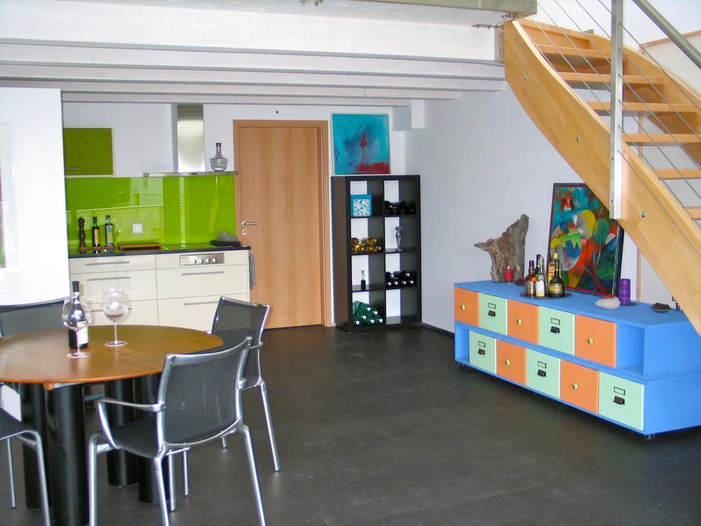 Artist'S Loft Zur Maloya Lägenhet Ormalingen Rum bild